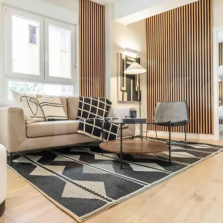 Apartment Spacious 3 Bedroom By Rems *